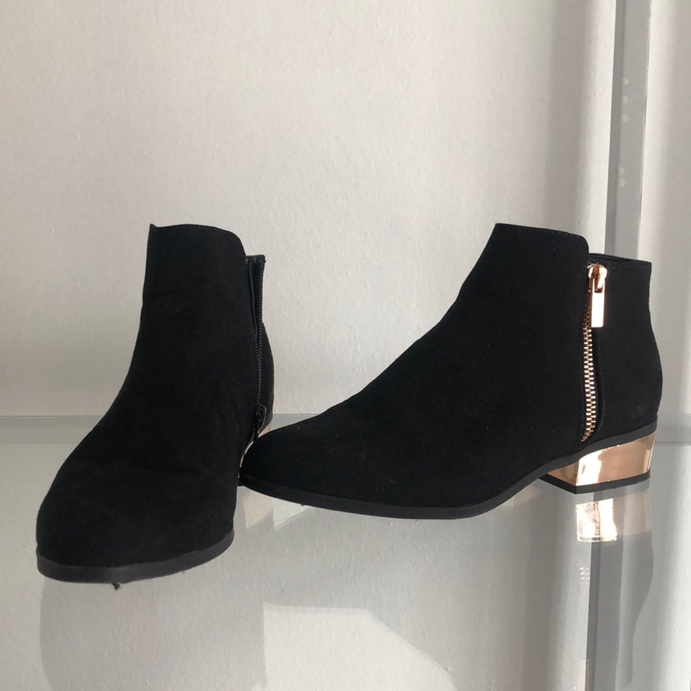 Black booties- metal heel